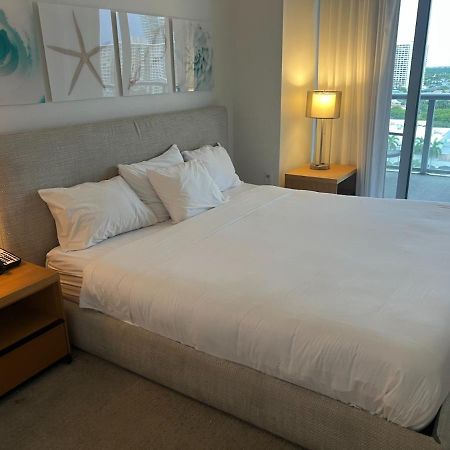 Amazing 1B-1B Apartment With Amazing View! 28A Hallandale Beach Exterior photo