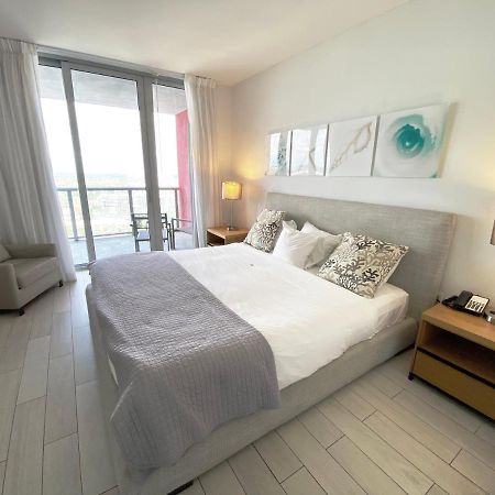 Amazing 1B-1B Apartment With Amazing View! 28A Hallandale Beach Exterior photo